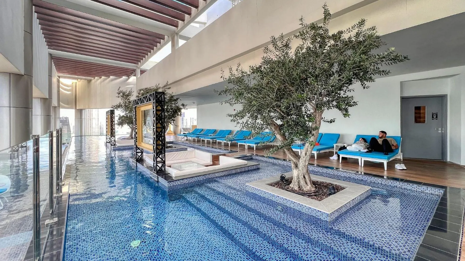 2Br With Infinity Pool & Burj Khalifa View Apartment Dubai