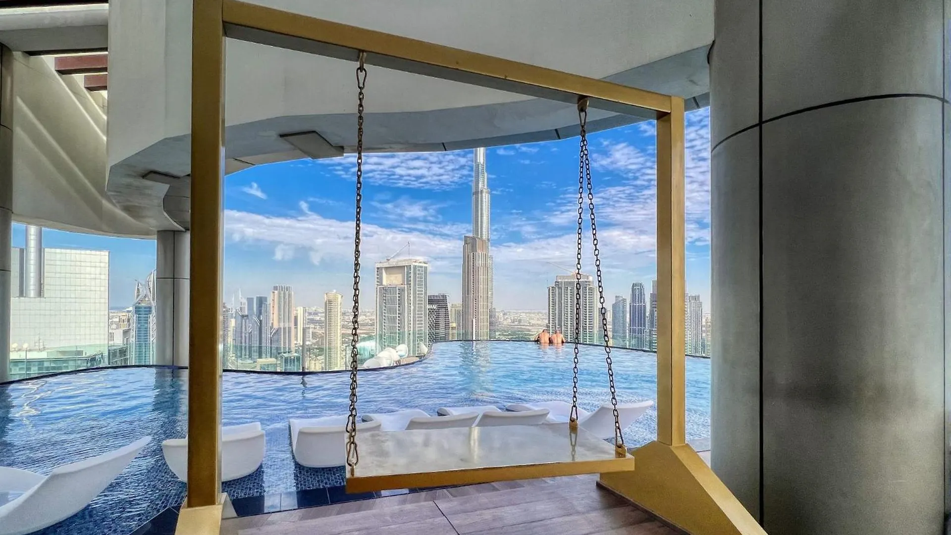 2Br With Infinity Pool & Burj Khalifa View Apartment Dubai
