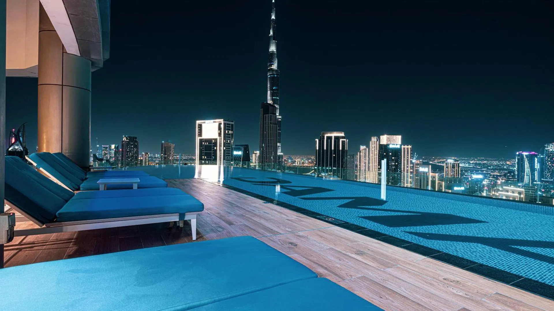 2Br With Infinity Pool & Burj Khalifa View Apartment Dubai
