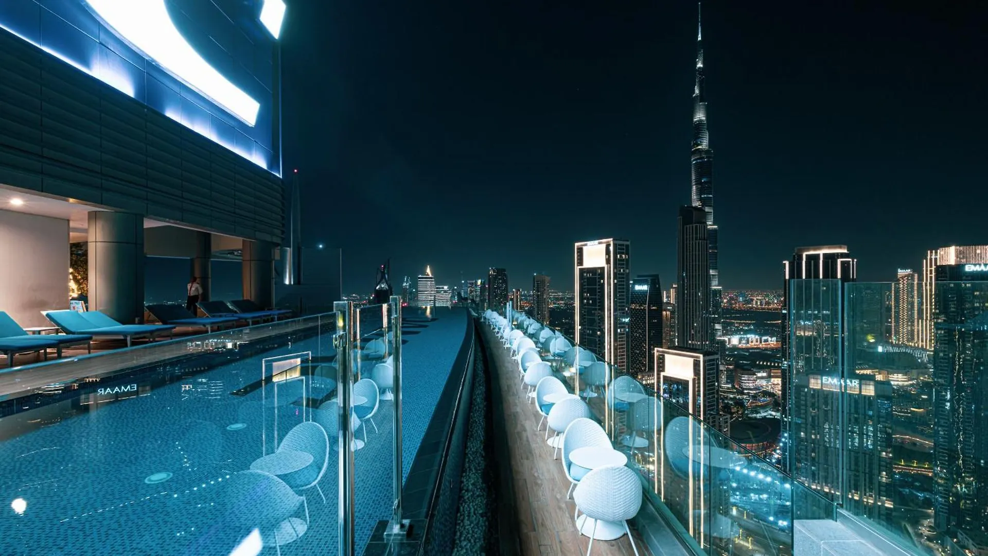 2Br With Infinity Pool & Burj Khalifa View Apartment Dubai