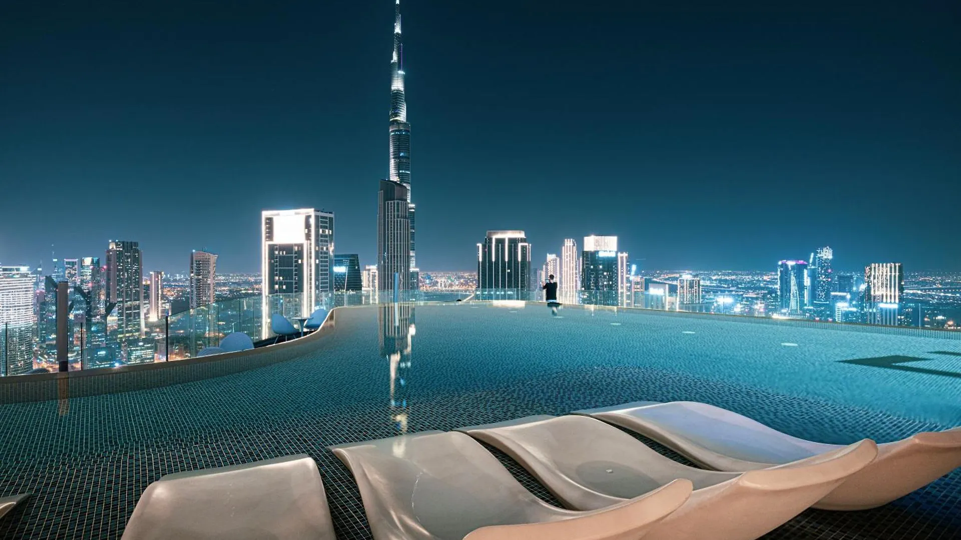 2Br With Infinity Pool & Burj Khalifa View Apartment Dubai