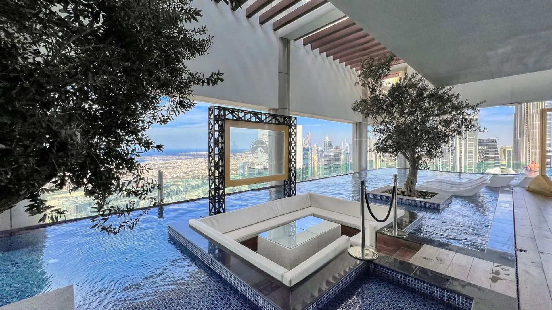 شقة 2Br With Infinity Pool & Burj Khalifa View دبي الإمارات العربية المتحدة